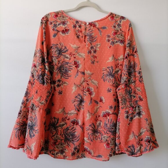 Studio Womens Peachy Pink Round Neck Bell Sleeve Floral Peasant Top Size 2X - Picture 4 of 7